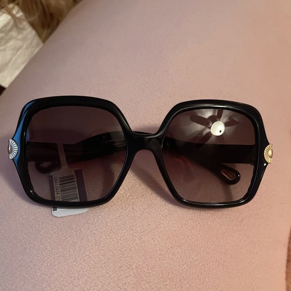 BN -Chloe Black Sunglasses